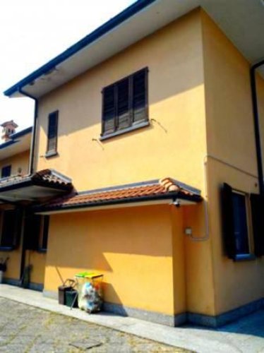 SPLENDIDO ATTICO Pessano con Bornago