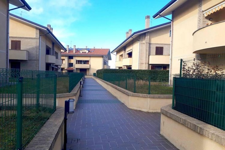 QUADRILOCALE CON CUCINA ABITABILE Masate