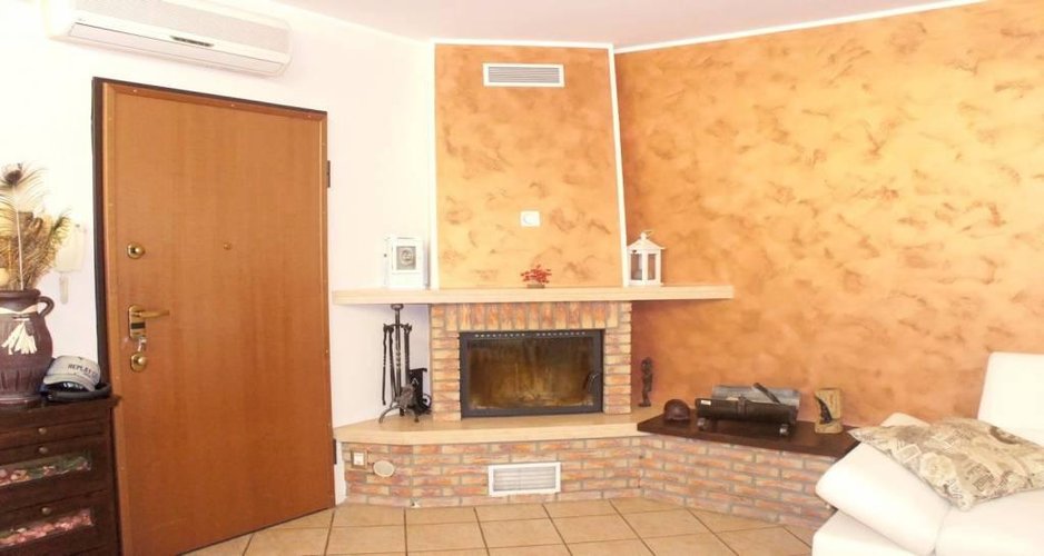 QUATTRO LOCALI CON CUCINA ABITABILE Masate