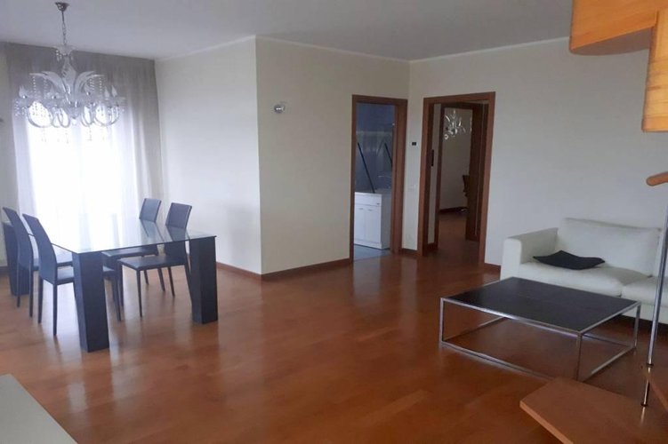 ATTICO CON PISCINA Urgnano