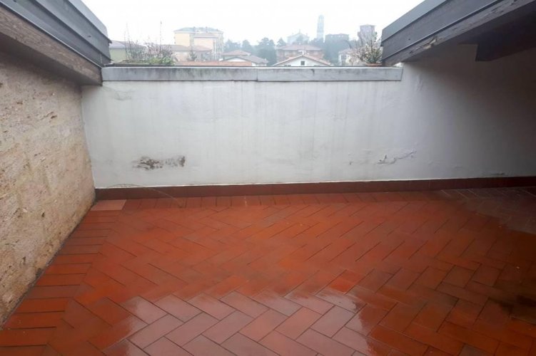 ATTICO CON PISCINA Urgnano