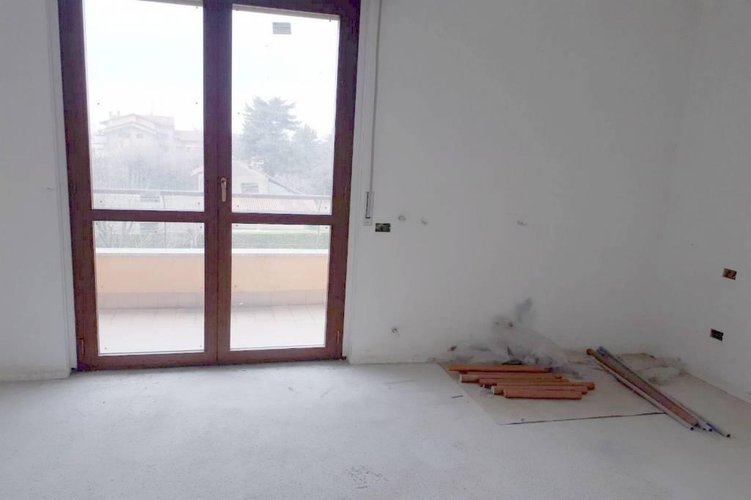 QUATTRO LOCALI DI RECENTE COSTRUZIONE Cambiago