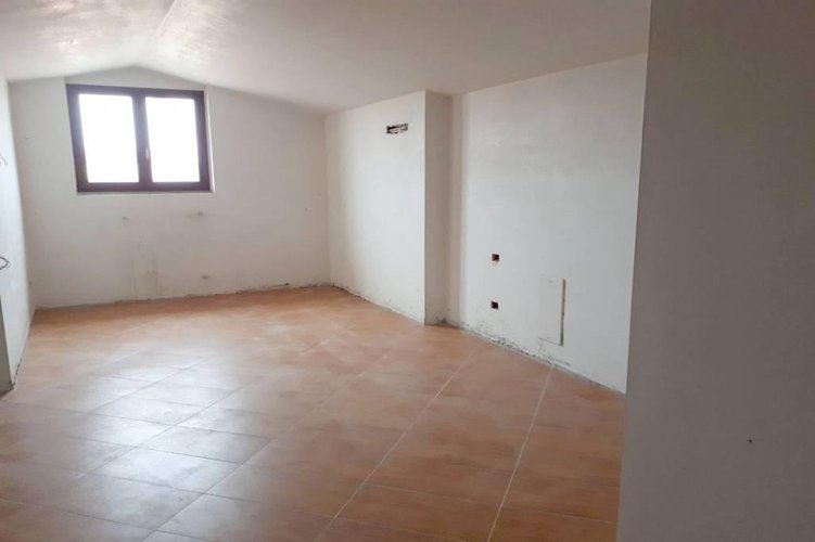 QUATTRO LOCALI DI RECENTE COSTRUZIONE Cambiago