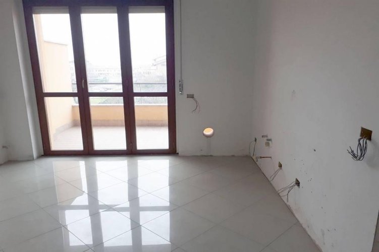 QUADRILOCALE DUPLEX CON TERRAZZO Cambiago