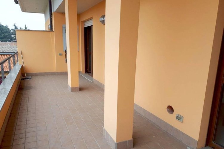 QUADRILOCALE DUPLEX CON TERRAZZO Cambiago