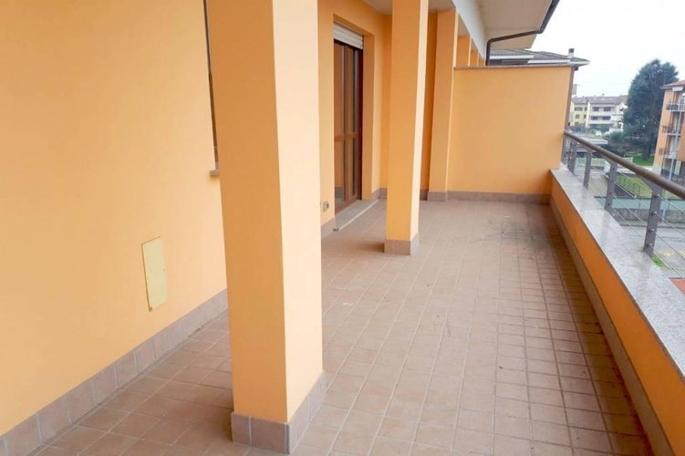 QUADRILOCALE DUPLEX CON TERRAZZO Cambiago