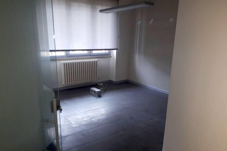 UFFICIO/ATTIVITA' COMMERCIALE IN CENTRO PAESE Carugate