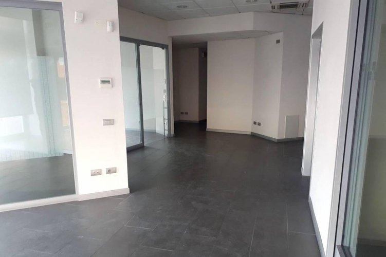 UFFICIO/ATTIVITA' COMMERCIALE IN CENTRO PAESE Carugate