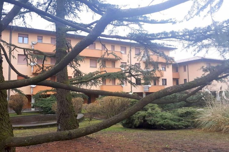 AMPIO TRE LOCALI ULTIMO PIANO Masate