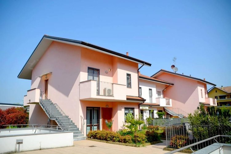 ATTICO CON GIARDINO E MANSARDA Masate