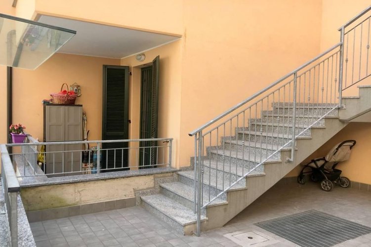 TRE LOCALI CON GIARDINO DEL 2015 Basiano