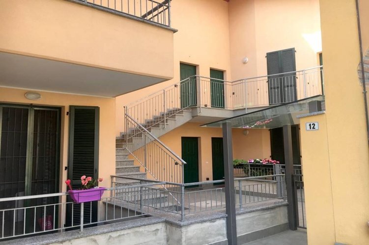 TRE LOCALI CON GIARDINO DEL 2015 Basiano