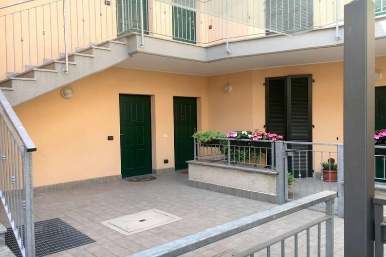 TRE LOCALI CON GIARDINO DEL 2015 Basiano