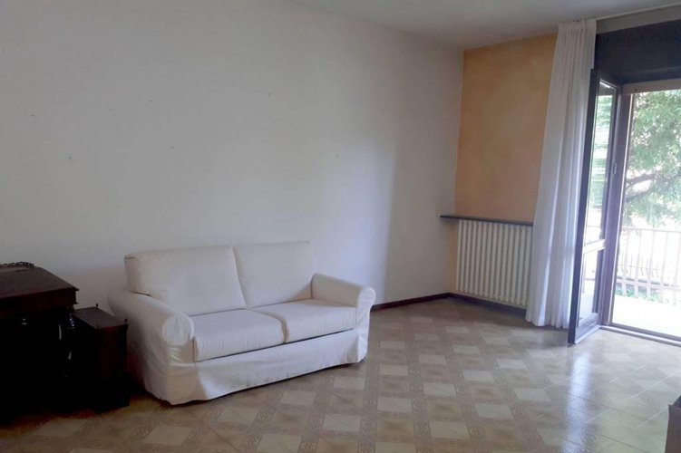 TRE LOCALI CON CUCINA ABITABILE VICINANZE MM2 Gessate