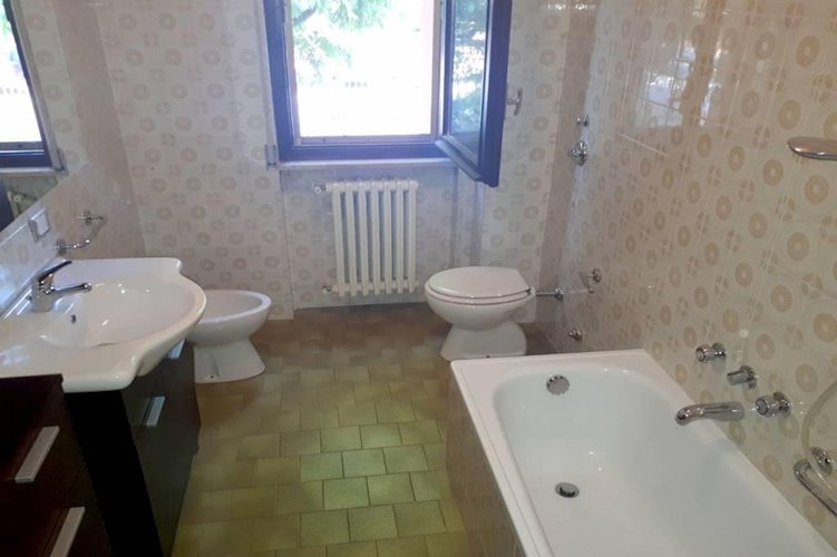 TRE LOCALI CON CUCINA ABITABILE VICINANZE MM2 Gessate