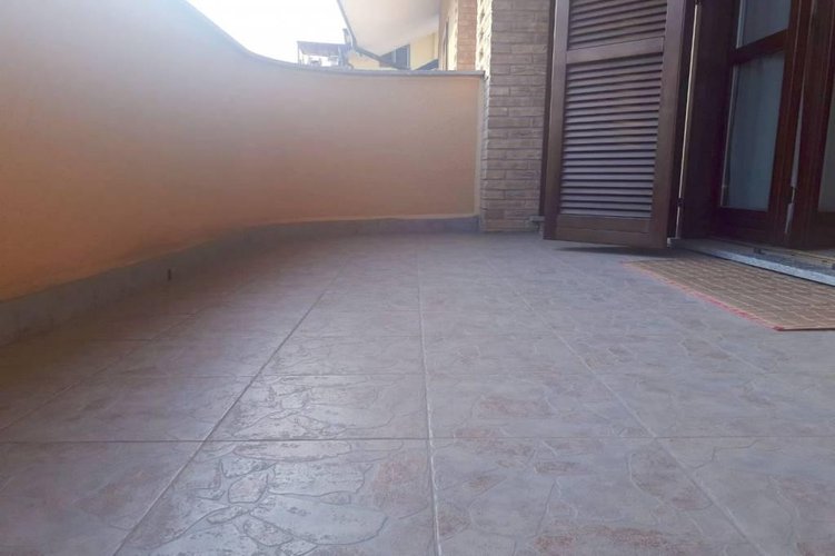 TRILOCALE CON TERRAZZO Masate