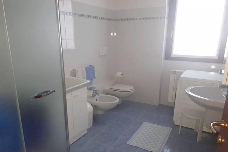 TRILOCALE CON TERRAZZO Masate