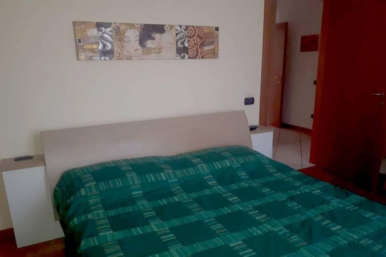 TRILOCALE CON TERRAZZO Masate