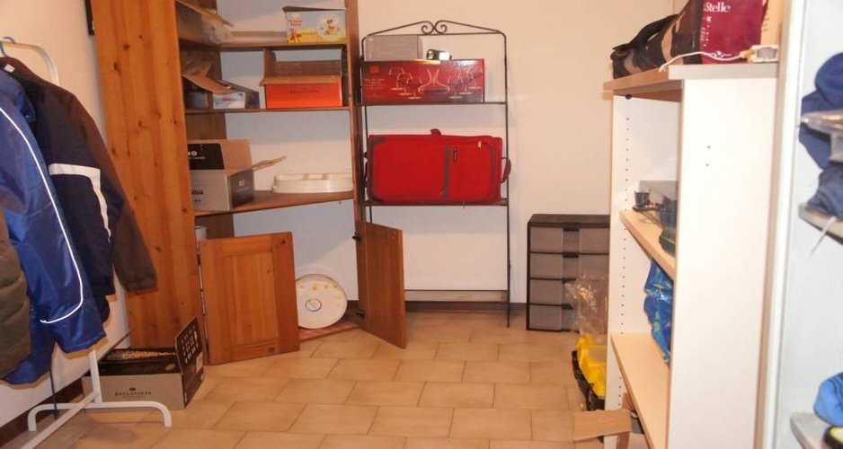 TRE LOCALI IN CENTRO PAESE Trezzano Rosa