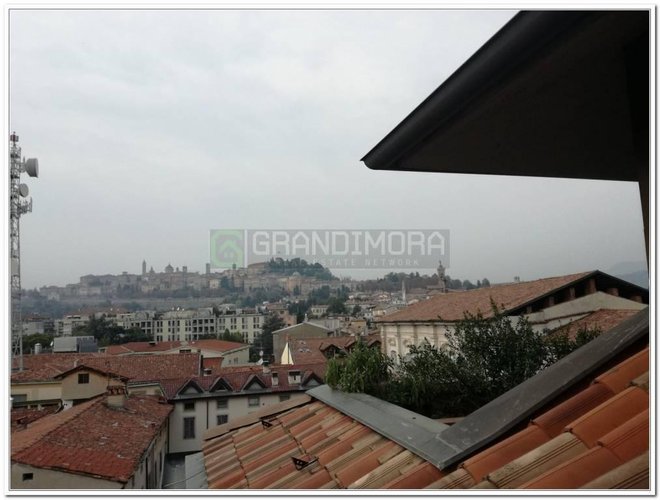 Ufficio panoramico ultimo piano con terrazzi vivibili