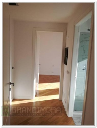 bilocale grande terrazzo vivibile piano alto Bergamo