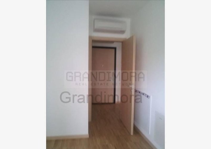 in contesto lusso bilocale con patio coperto e giardino Bergamo