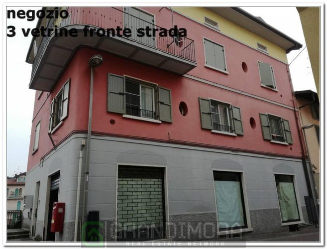 negozio centro storico Ponte San Pietro