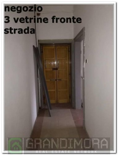 negozio centro storico Ponte San Pietro