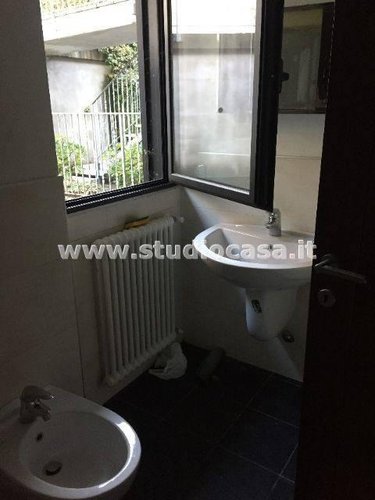 SEMI CENTRALE, BEN TENUTO!! Zogno