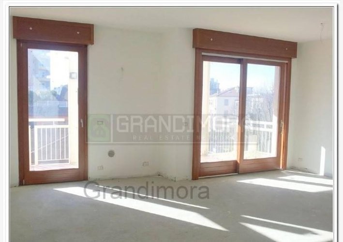 Nuovo quadrilocale tripli servizi terrazzi vivibili Bergamo