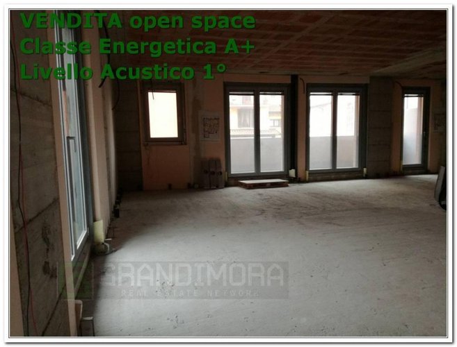 Nuovo open space contesto lusso Bergamo