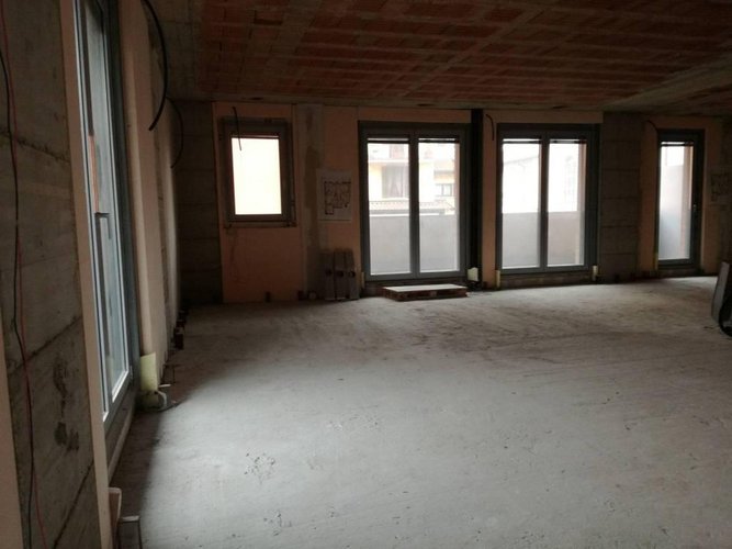 Nuovo open space contesto lusso Bergamo