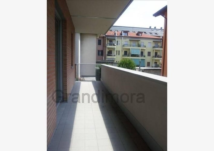 Nuovo open space contesto lusso Bergamo