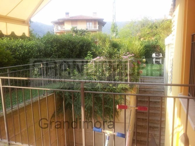 porzione di casa indipendente con giardino Bergamo