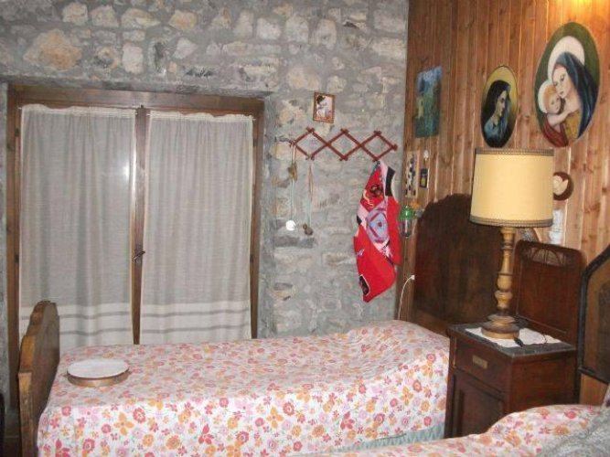 CASOLARE COMPLETAMENTE RISTRUTTURATO IN PIETRA A VISTA!! POS Zogno