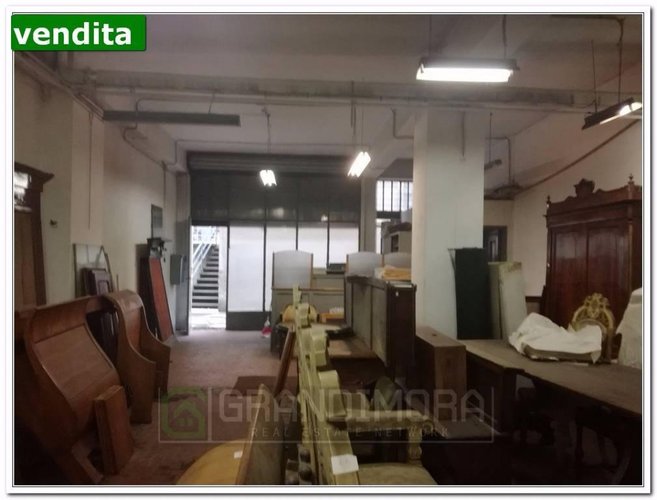 laboratorio centrale tranquilla ingresso pedonale