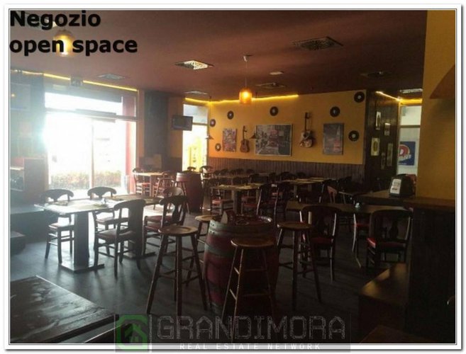 IMMOBILE COMMERCIALE ampio open space Trezzo sull'Adda