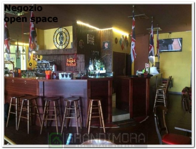 IMMOBILE COMMERCIALE ampio open space Trezzo sull'Adda