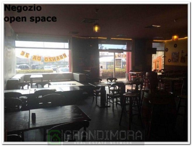 IMMOBILE COMMERCIALE ampio open space Trezzo sull'Adda