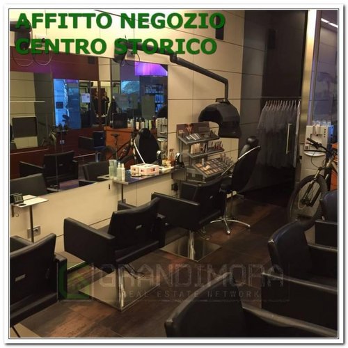 Negozio /ufficio signorile per investimento Bergamo