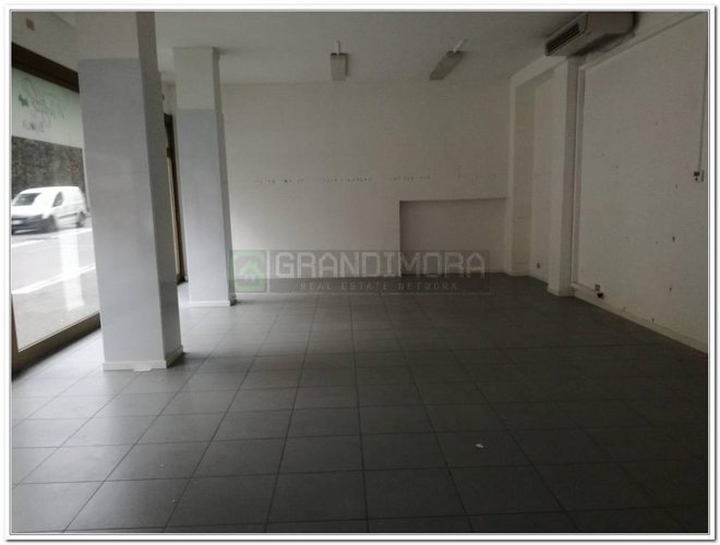 negozio ampia metratura Bergamo