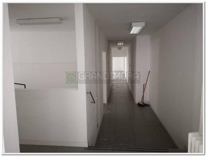 negozio ampia metratura Bergamo