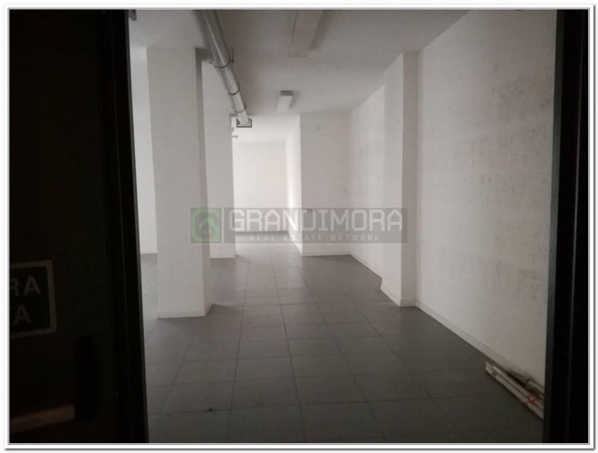 negozio ampia metratura Bergamo