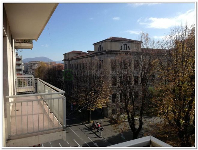 Grande pentalocale tripli servizi Bergamo