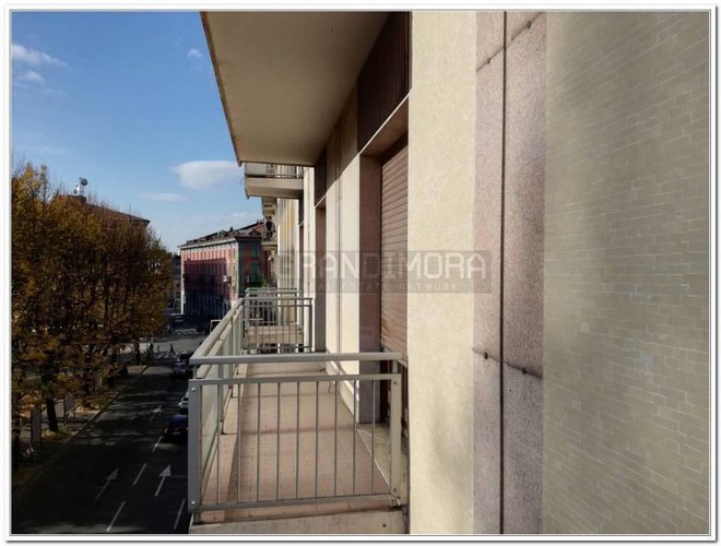 Grande pentalocale tripli servizi Bergamo