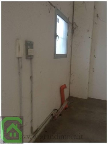 Capannoni varie metrature accorpabili Caravaggio