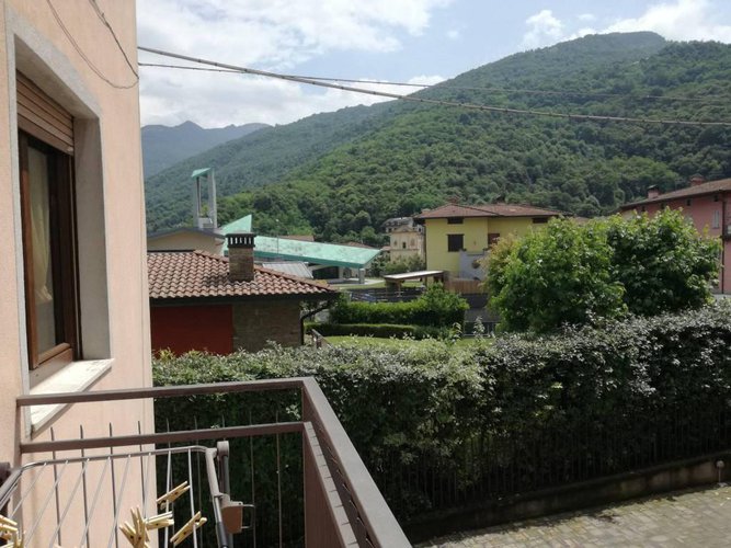 Grande appartamento unico al piano Pian camuno