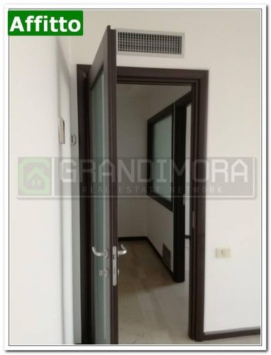 ufficio nuovo piano intermedio Bergamo