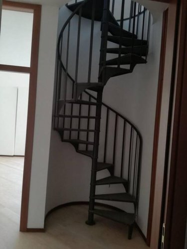 Ultimo piano quadrilocale panoramico piu mansarda Bergamo