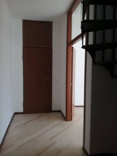 Ultimo piano quadrilocale panoramico piu mansarda Bergamo